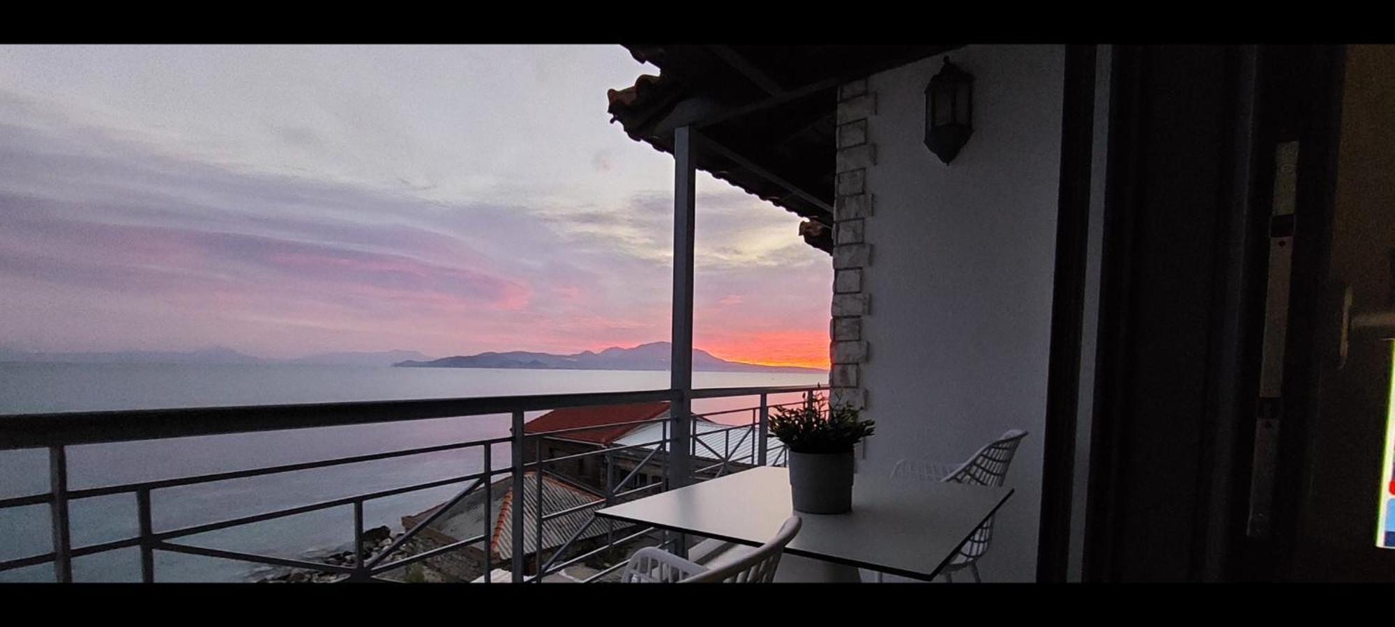 Christellie Luxury Apartment คิอาตอน ภายนอก รูปภาพ
