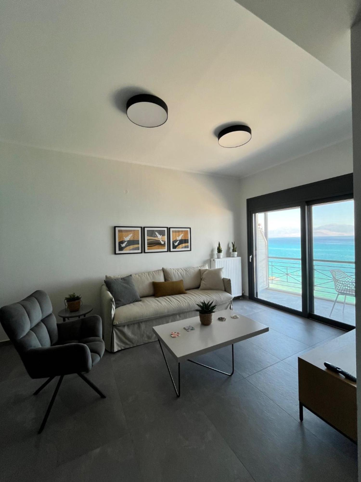 Christellie Luxury Apartment คิอาตอน ภายนอก รูปภาพ