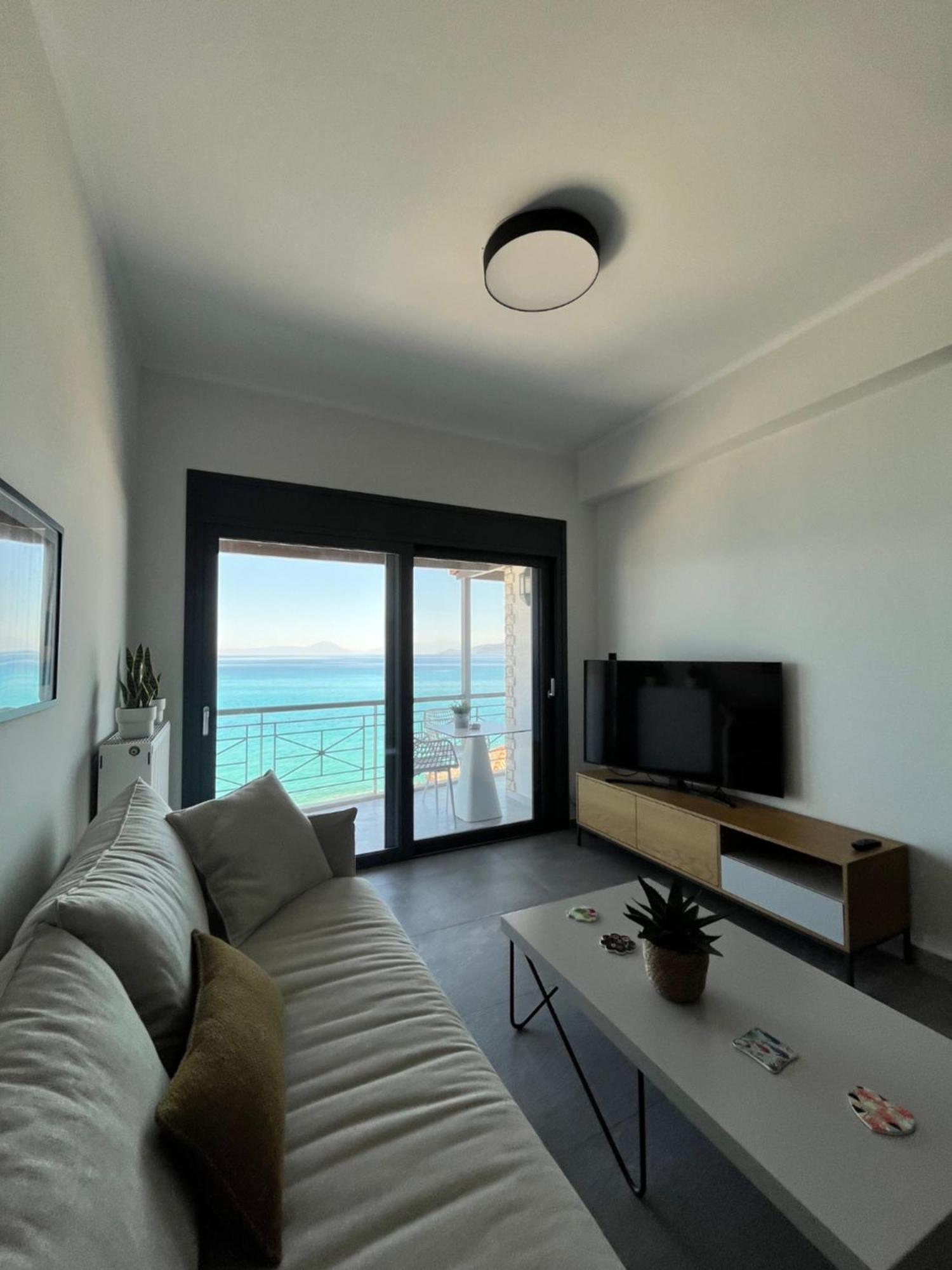 Christellie Luxury Apartment คิอาตอน ภายนอก รูปภาพ
